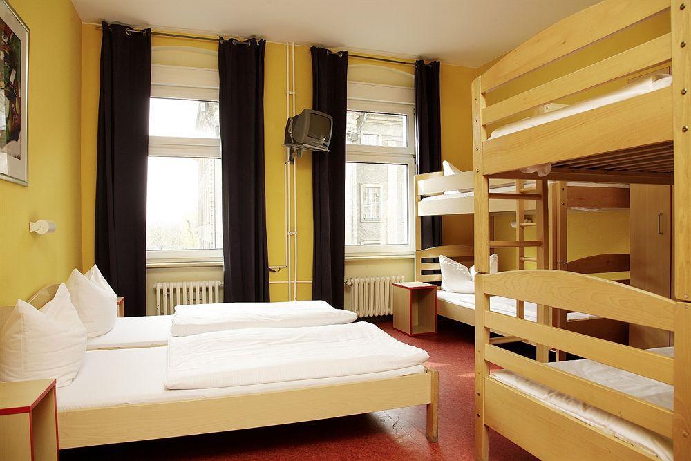 Acama Hotel & Hostel Schoeneberg Berlin Exterior foto