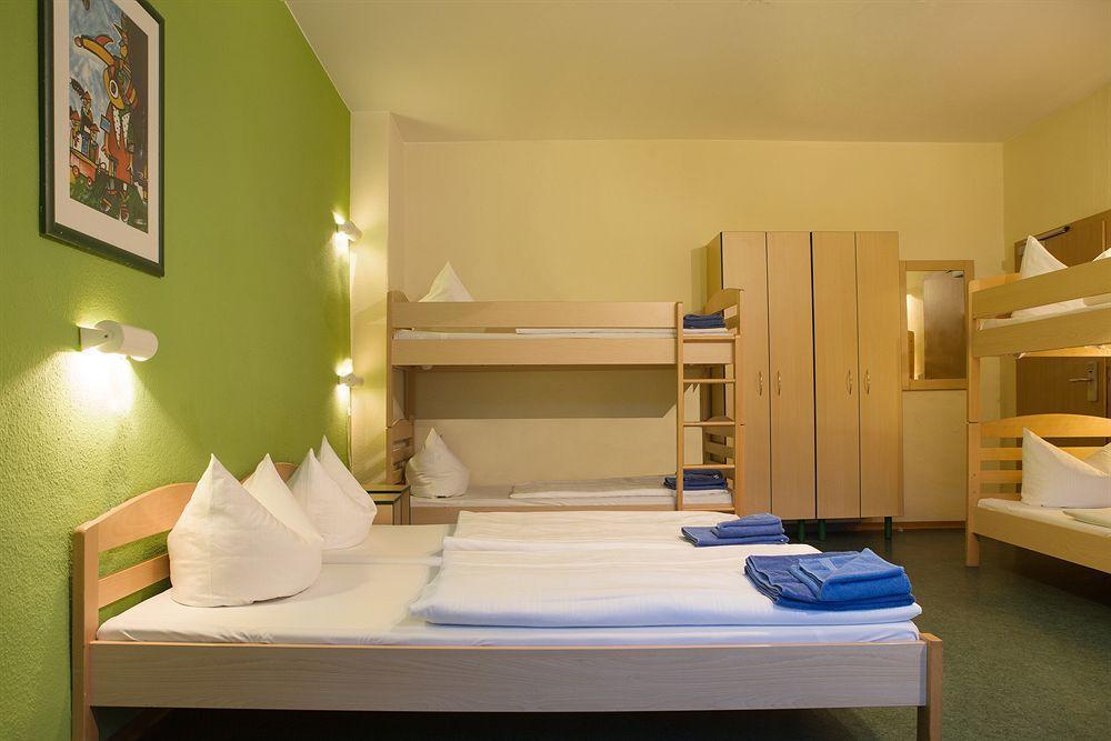 Acama Hotel & Hostel Schoeneberg Berlin Exterior foto