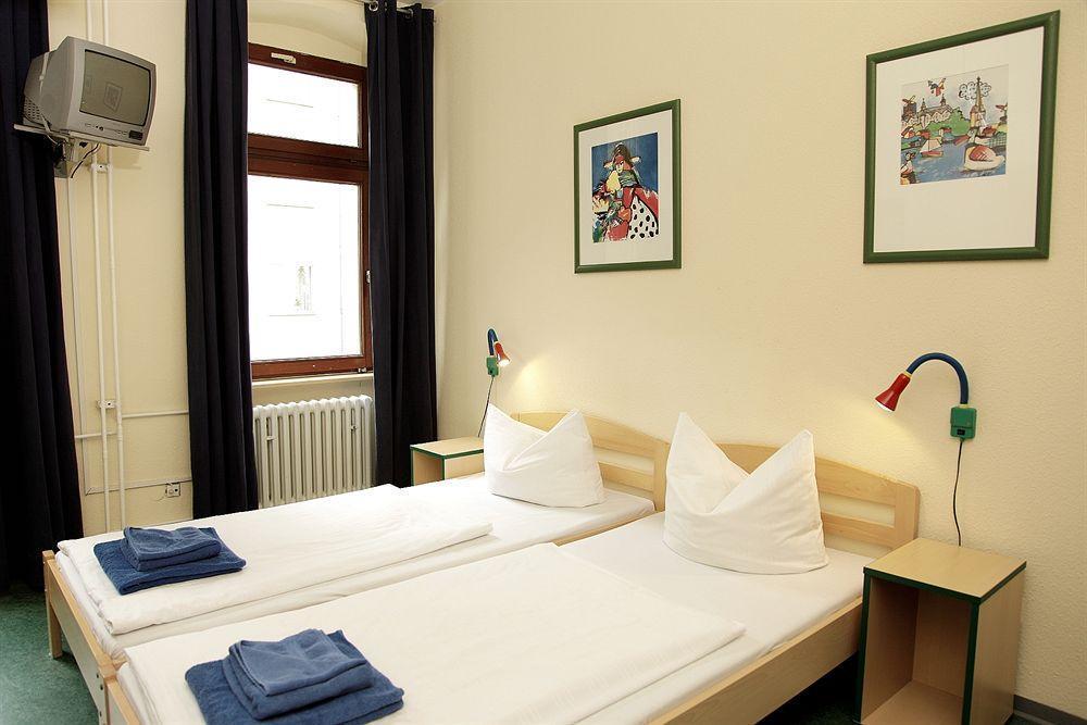 Acama Hotel & Hostel Schoeneberg Berlin Exterior foto