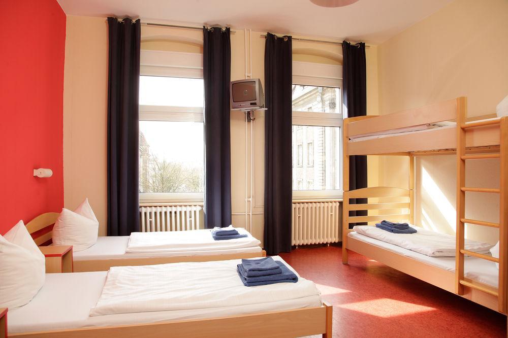Acama Hotel & Hostel Schoeneberg Berlin Exterior foto