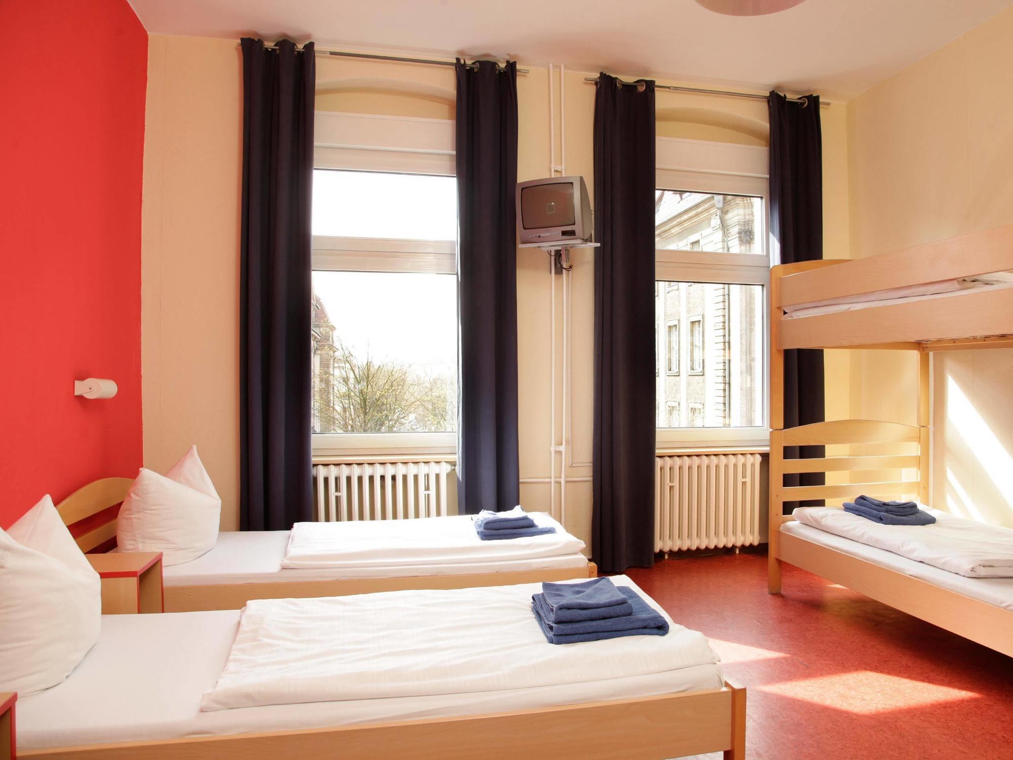 Acama Hotel & Hostel Schoeneberg Berlin Exterior foto